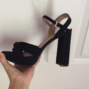 Black thick heel
